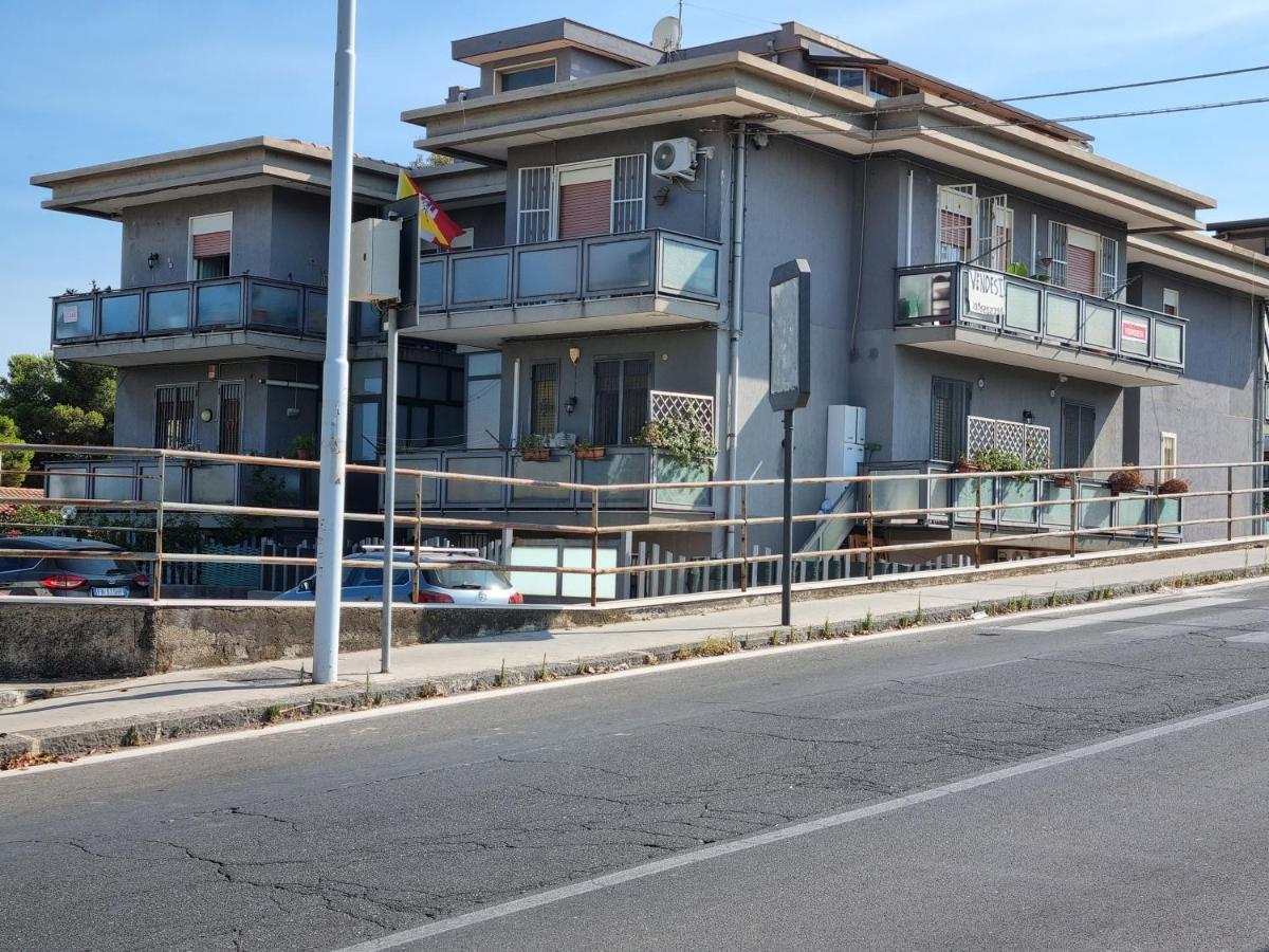 B&B United States Of Europe Catania Bagian luar foto