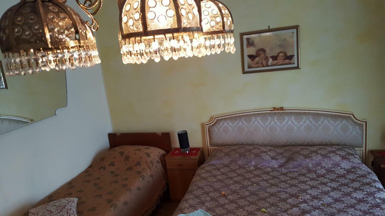 B&B United States Of Europe Catania Bagian luar foto